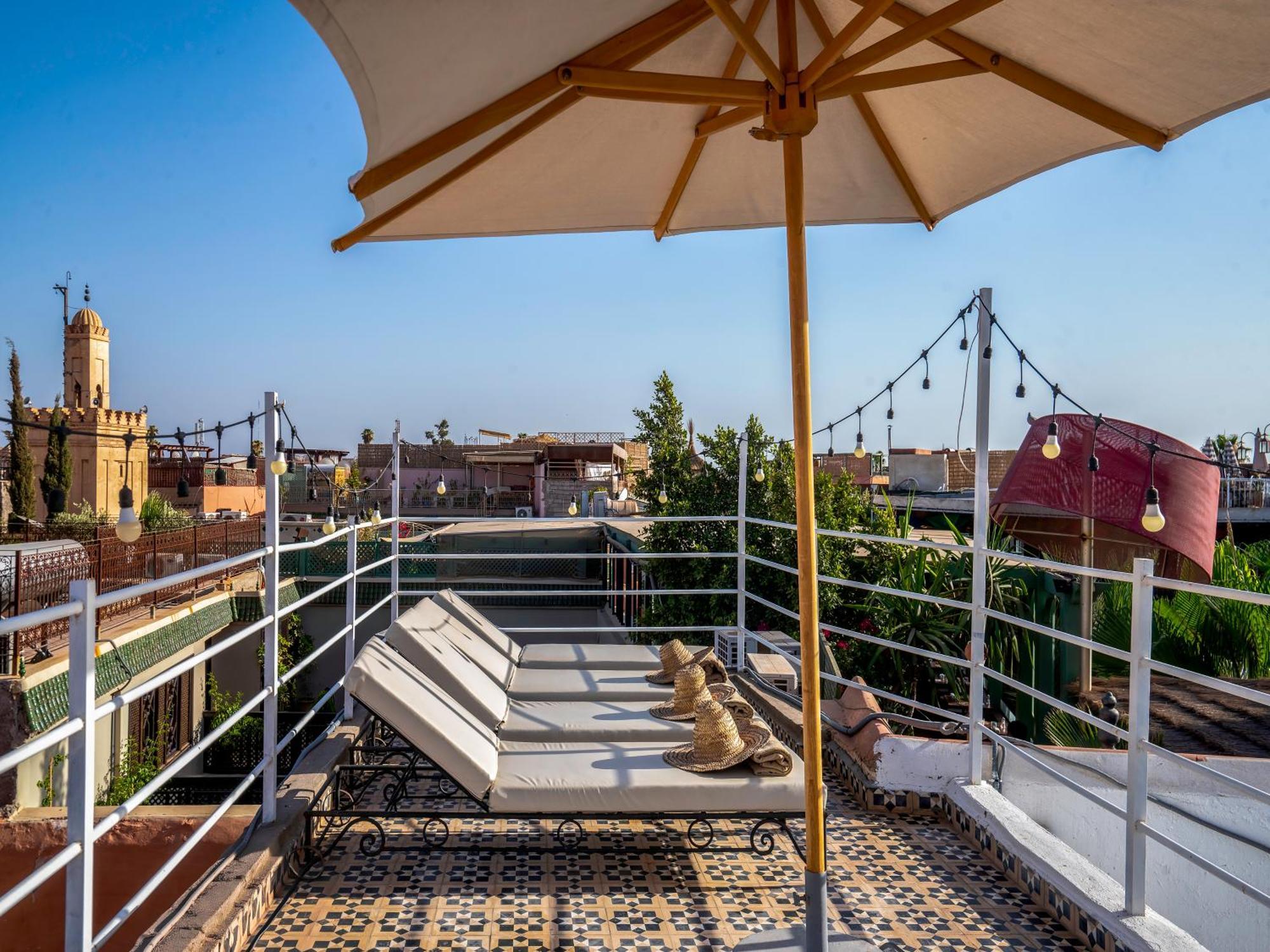 Riad Tzizwit Boutique Hotel & Spa 马拉喀什 外观 照片