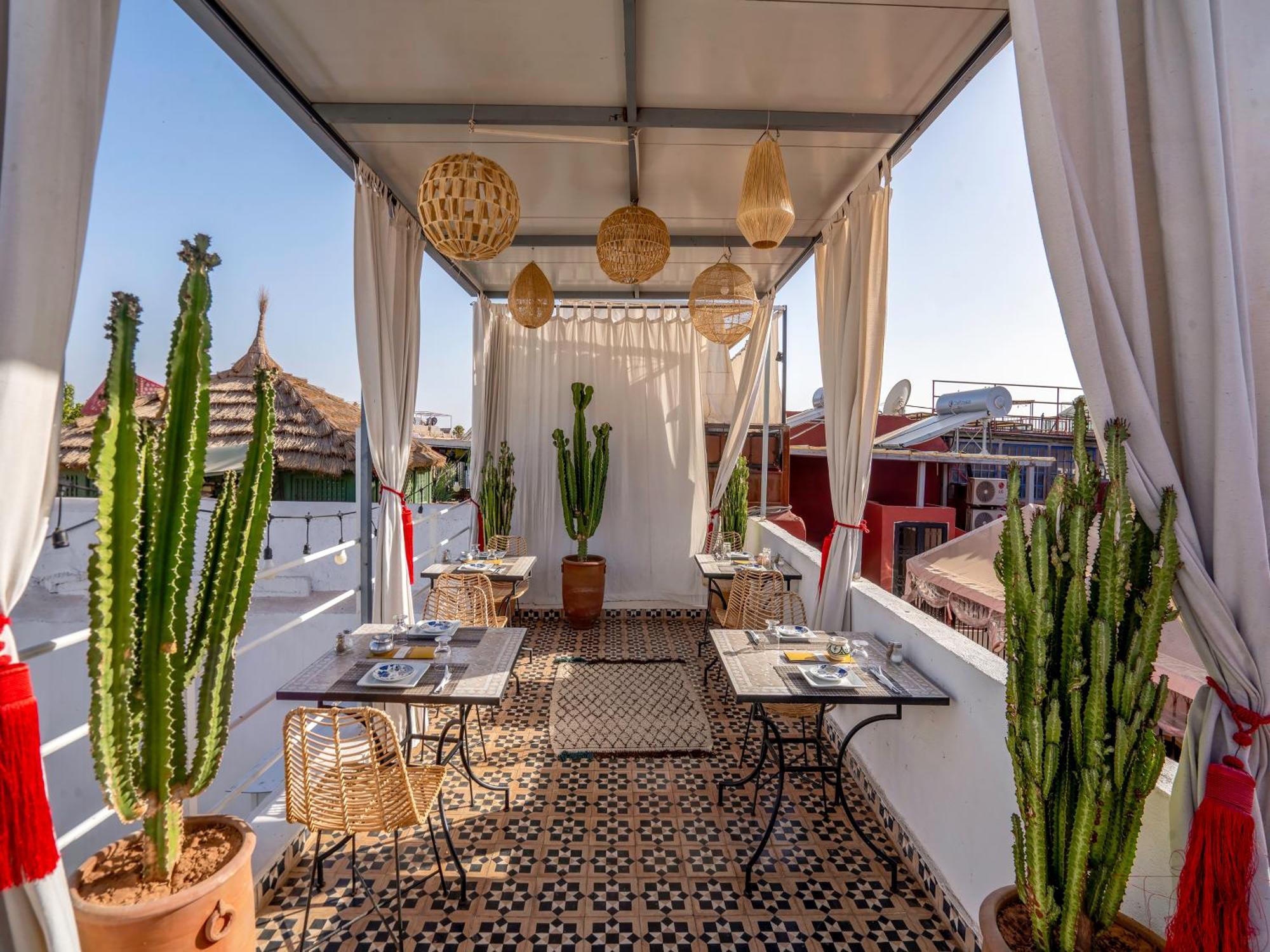 Riad Tzizwit Boutique Hotel & Spa 马拉喀什 外观 照片