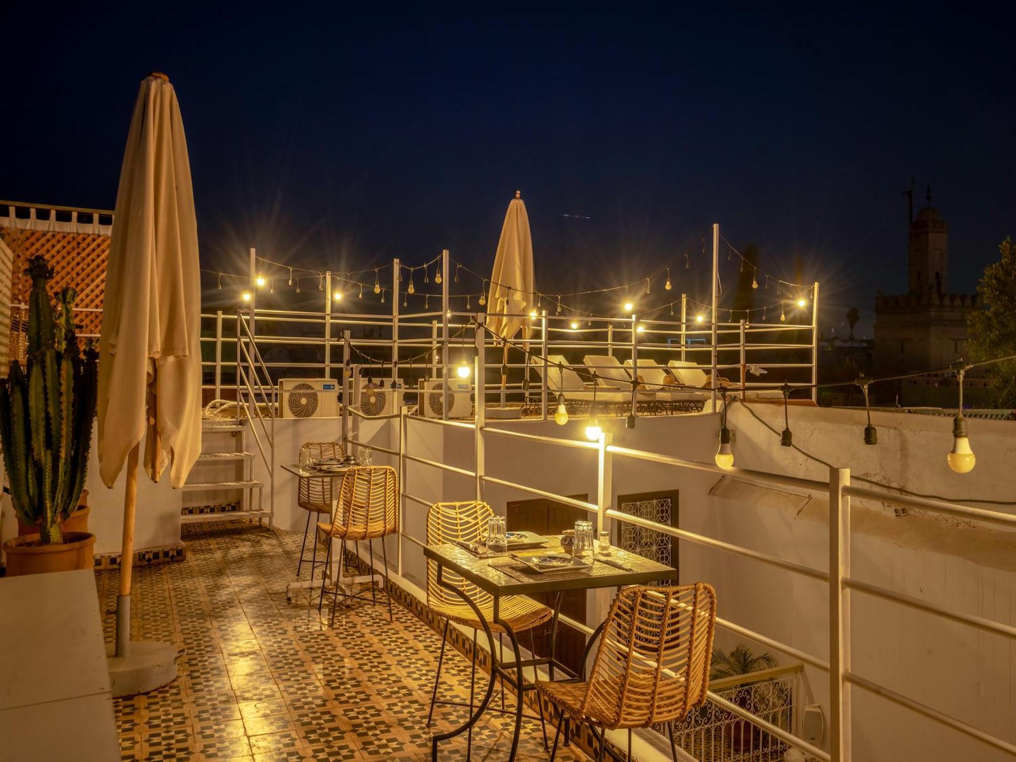 Riad Tzizwit Boutique Hotel & Spa 马拉喀什 外观 照片