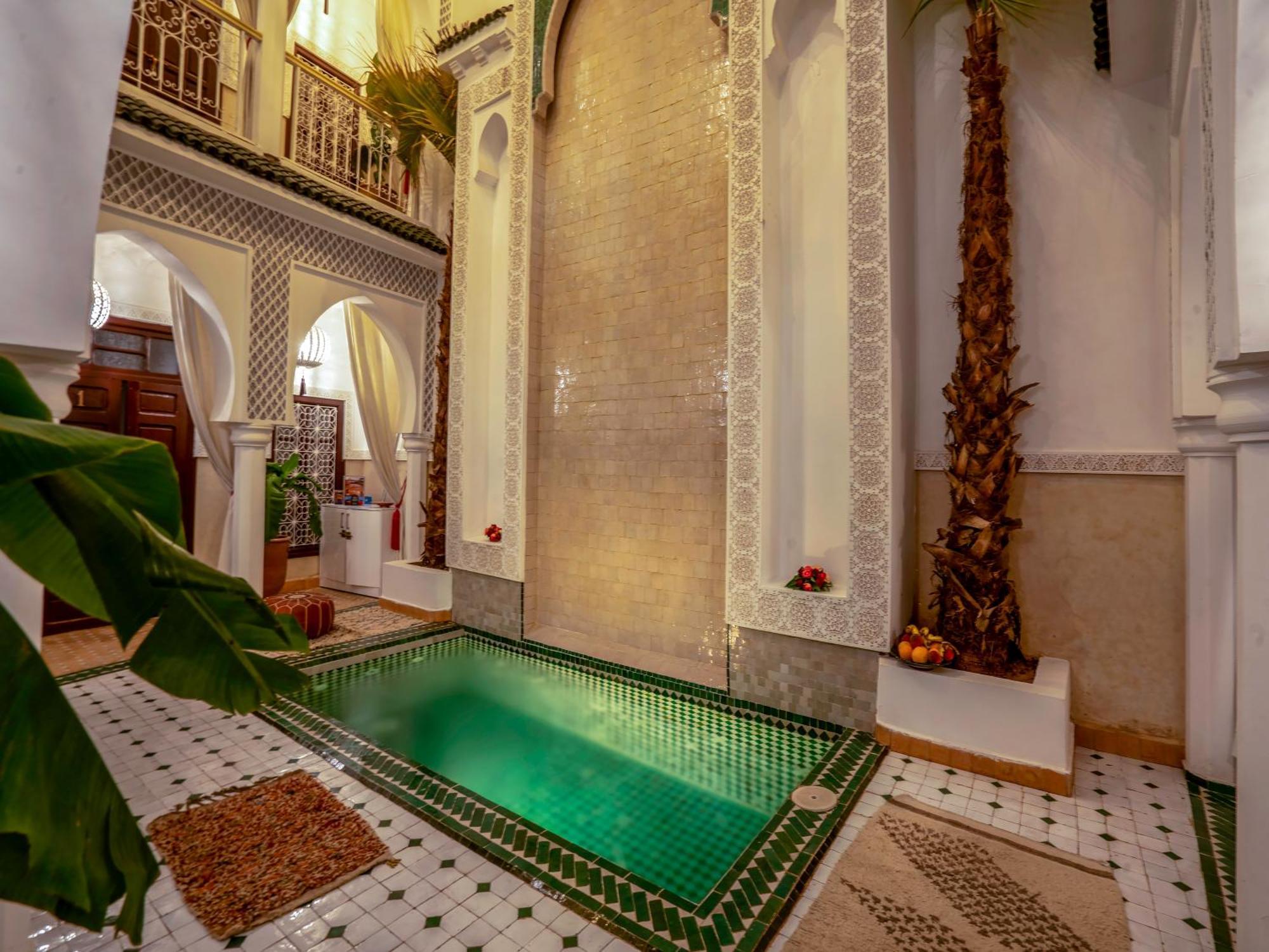 Riad Tzizwit Boutique Hotel & Spa 马拉喀什 外观 照片