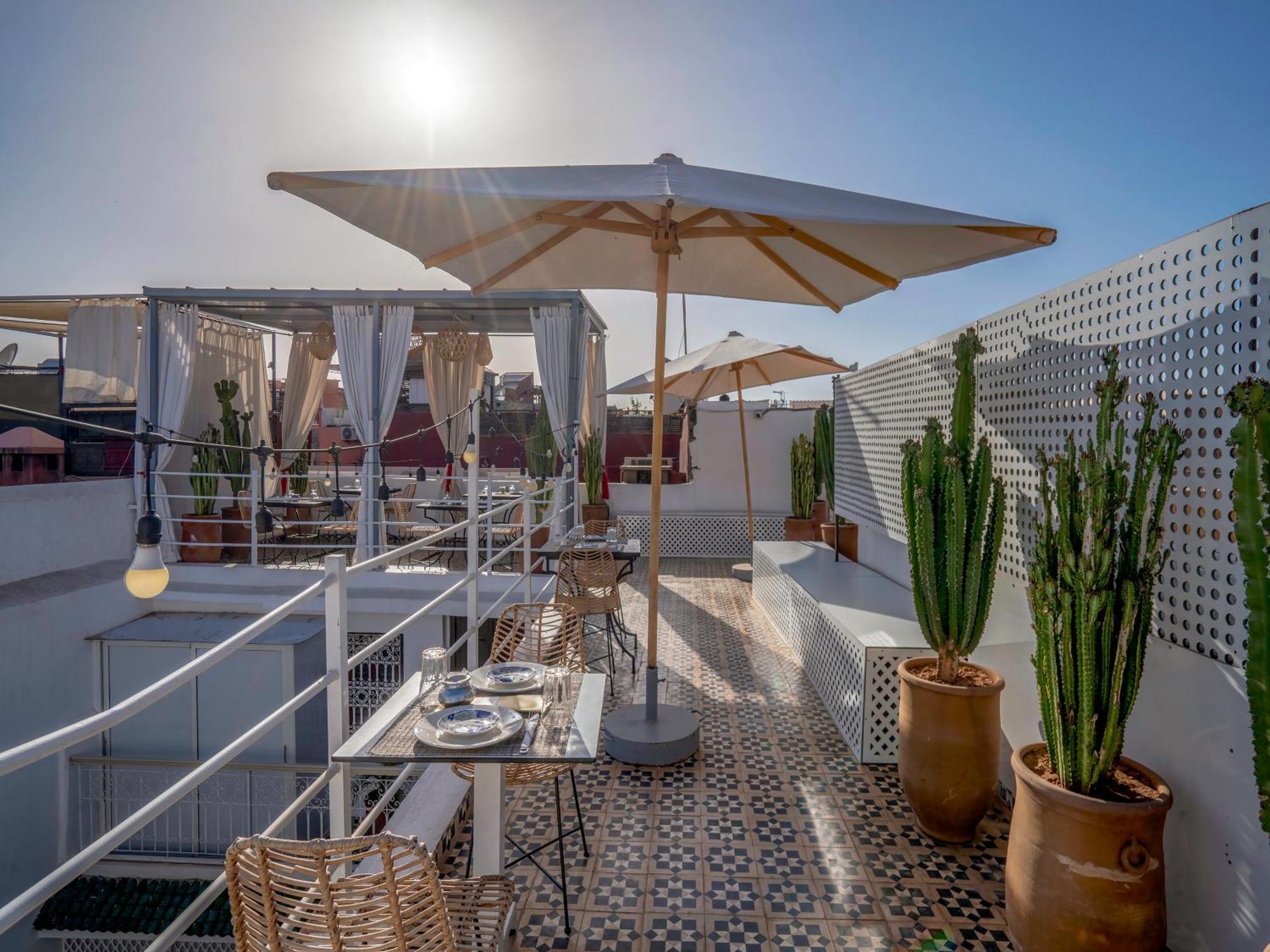 Riad Tzizwit Boutique Hotel & Spa 马拉喀什 外观 照片