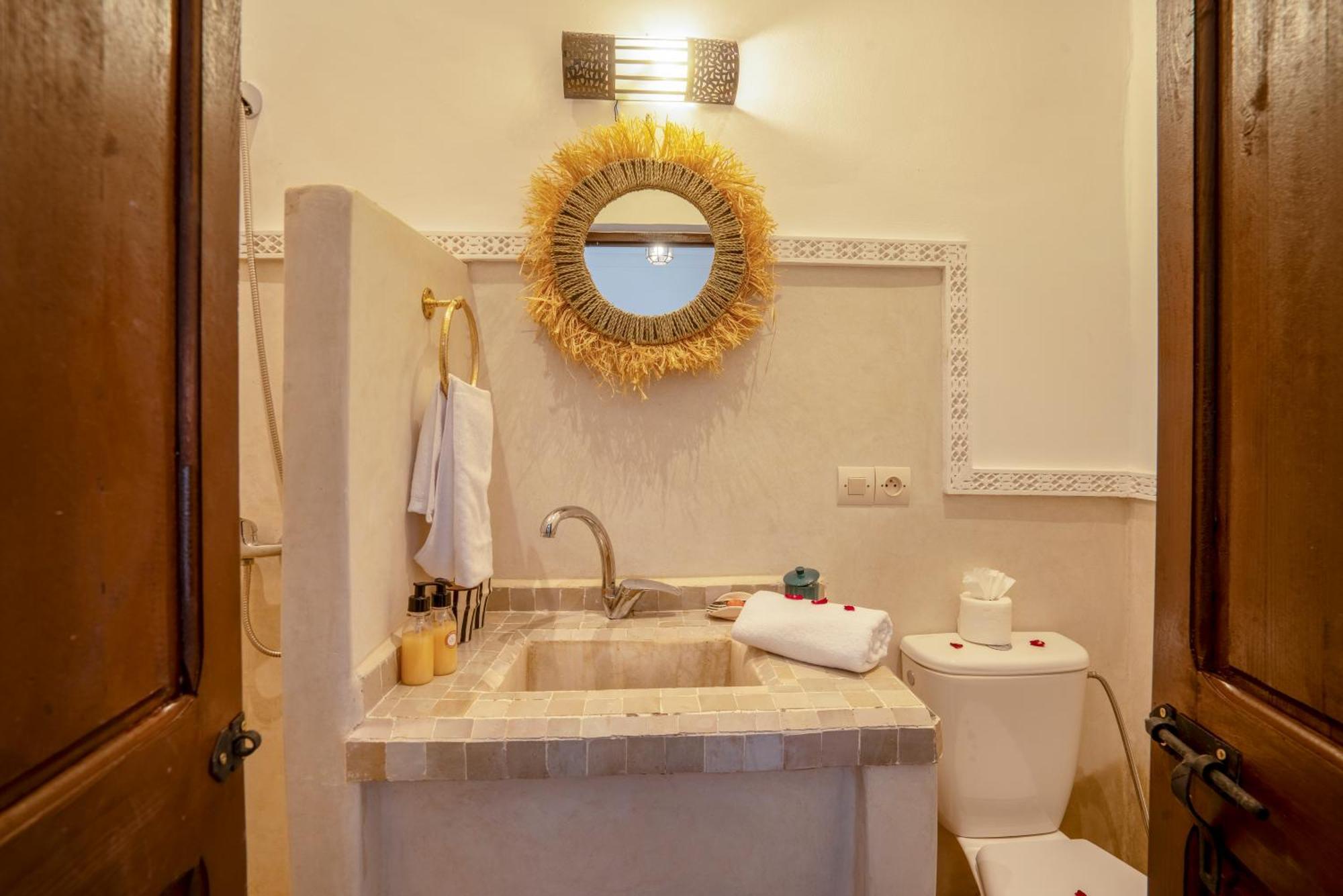 Riad Tzizwit Boutique Hotel & Spa 马拉喀什 外观 照片