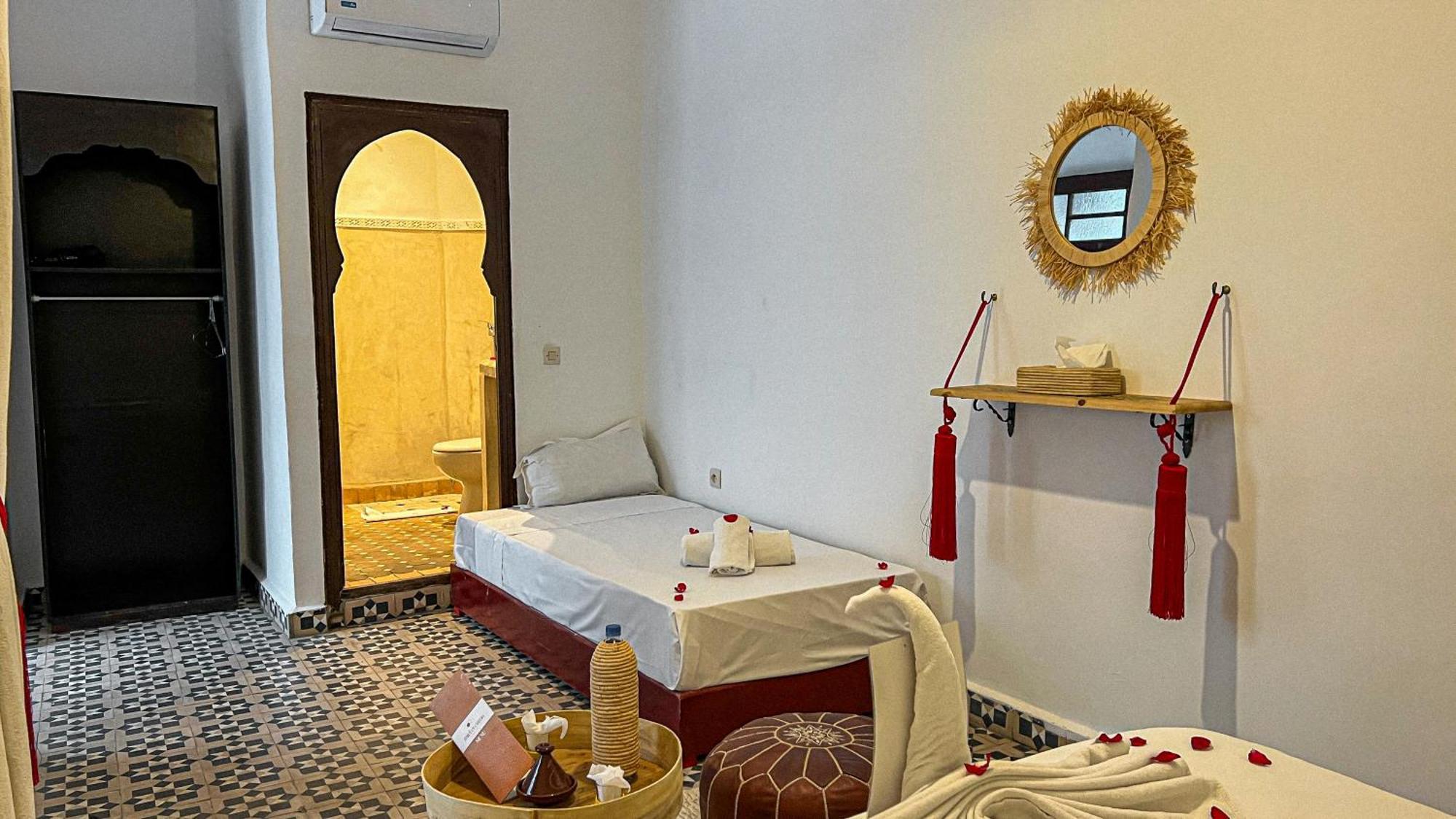 Riad Tzizwit Boutique Hotel & Spa 马拉喀什 外观 照片