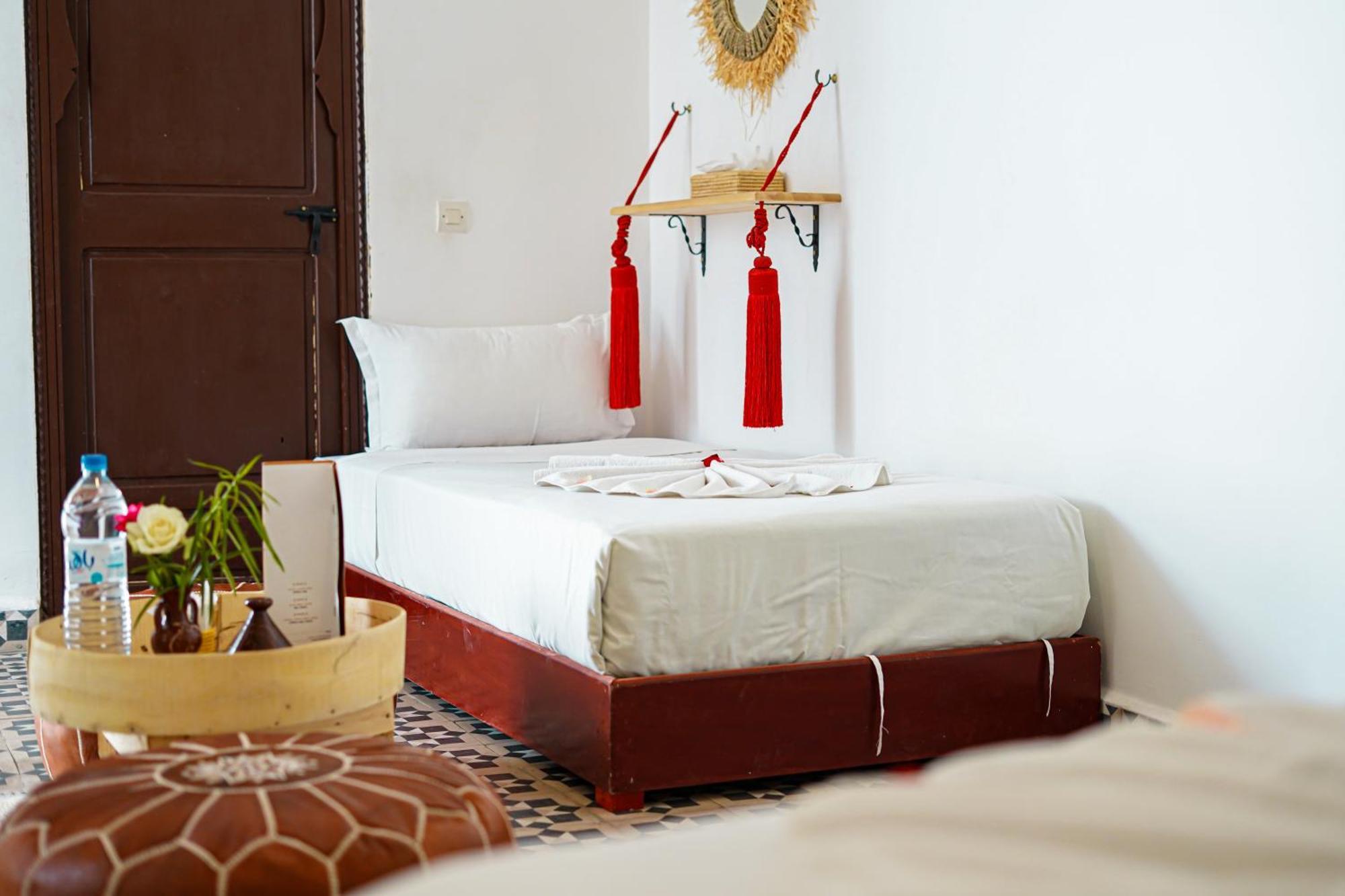 Riad Tzizwit Boutique Hotel & Spa 马拉喀什 外观 照片